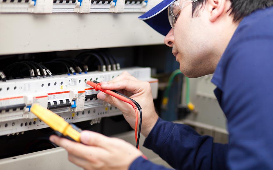 électricien de maintenance Carrières-sous-Poissy