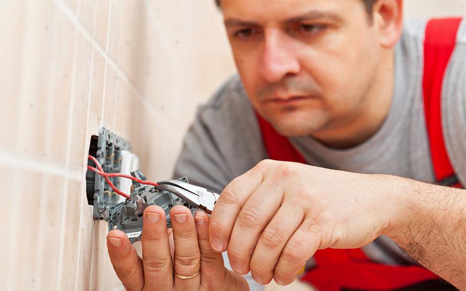 électricien de maintenance Carrières-sous-Poissy